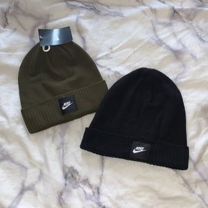 Nike beanie bundle